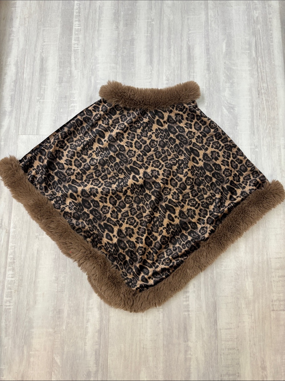Vince Camuto Leopard Print Faux Fur Trim Poncho in Brown